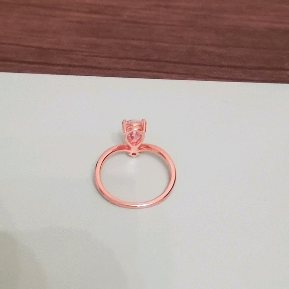18K Rose Gold Plated Ring. Size 7. - Picture 3 of 4